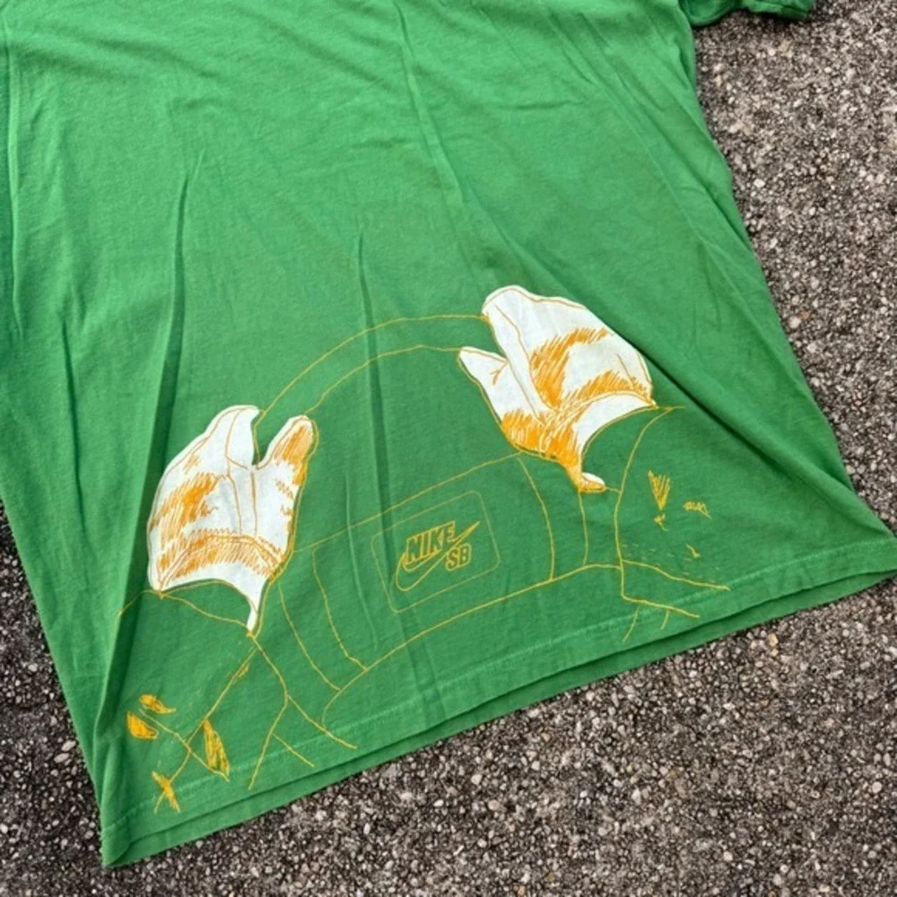 Nike SB Tokyo Green Tokyo Graphic T Shirt‎ Green Mens XXL Skateboarding Logo Tee